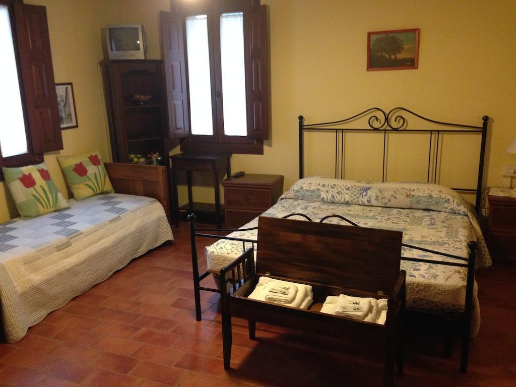 Agriturismo La Marletta Imola Szoba fotó